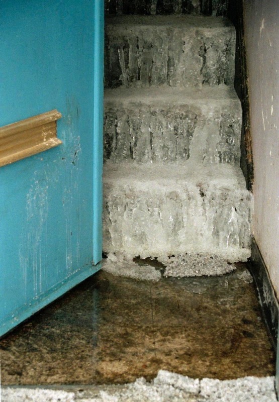 Zoe Strauss -
Ice on Stairs, Taskar Projects, 2001-2006 | Bruce Silverstein Gallery