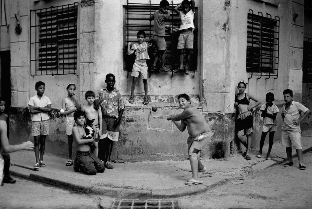 Walter Iooss, The Corner, Havana, Cuba, 1999 , 