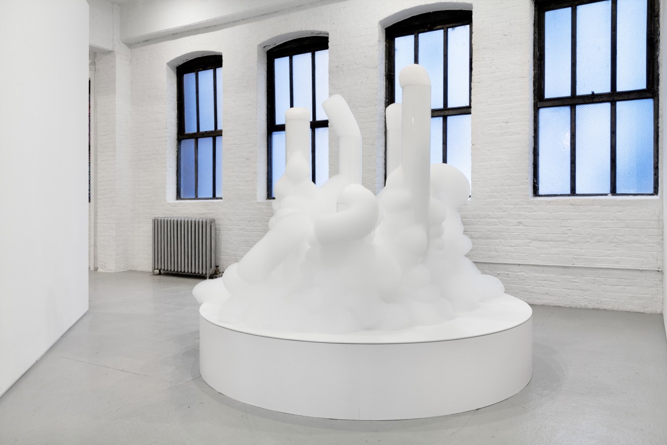 David Medalla, &ldquo;Cloud Canyons,&rdquo; a bubble machine, at Venus Over Manhattan