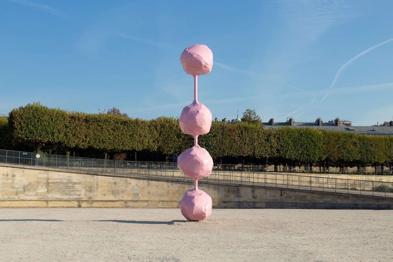 Installation view of Franz West: Dorit, FIAC Hors les Murs, Paris, 2018