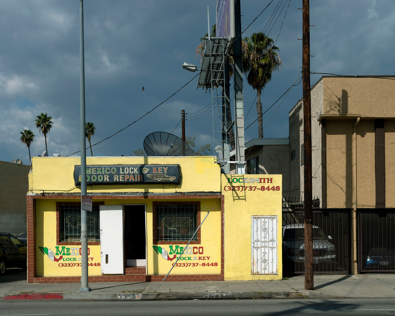 Mexico Lock &amp;amp; Key, Pico Boulevard, Los Angeles, chromogenic print