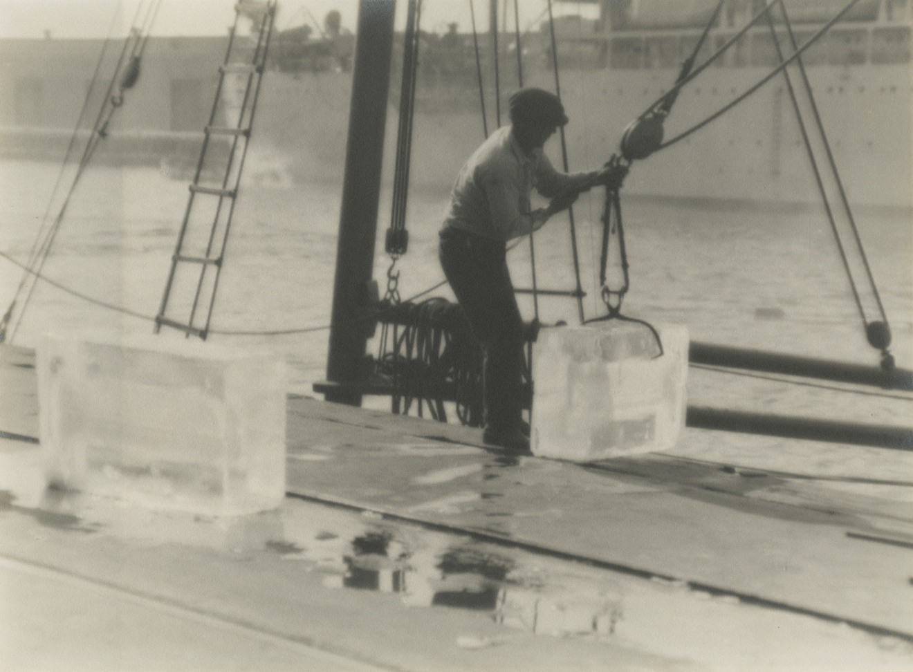 Roland E. Schneider, Loading Ice, c. 1932