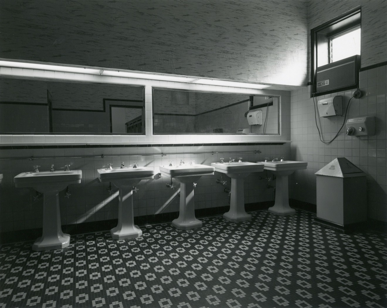 Men&#039;s Room, Hotel Shelburne, Atantic City, NJ, 1975