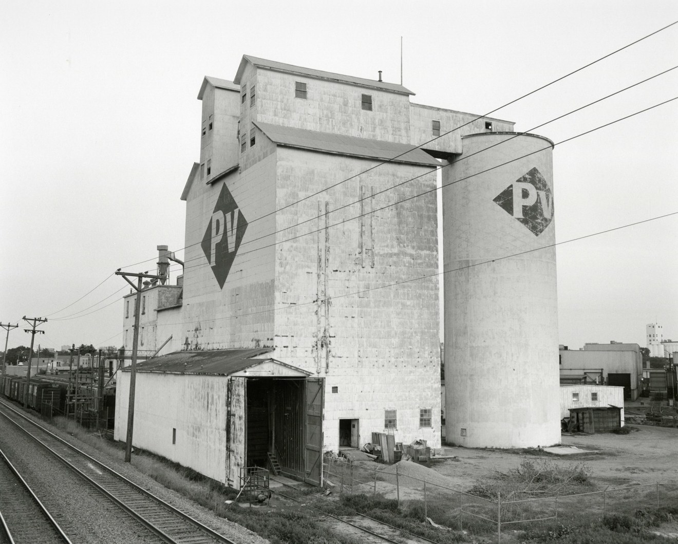 P.V.&nbsp;Elevator (Northern Pacific Line), Mpls., 1976-77