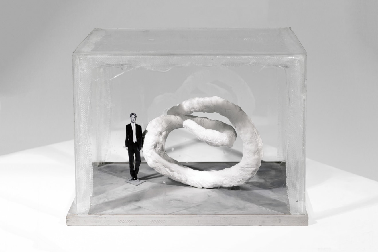 Franz West Treffpunkt, Model Vitrine 1, 2006