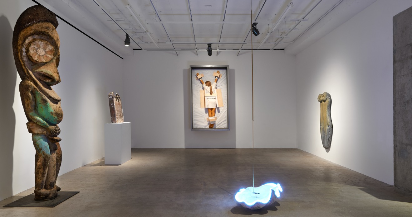 Installation view of F&Eacute;TICHE, New York, Venus Over Manhattan, 2016