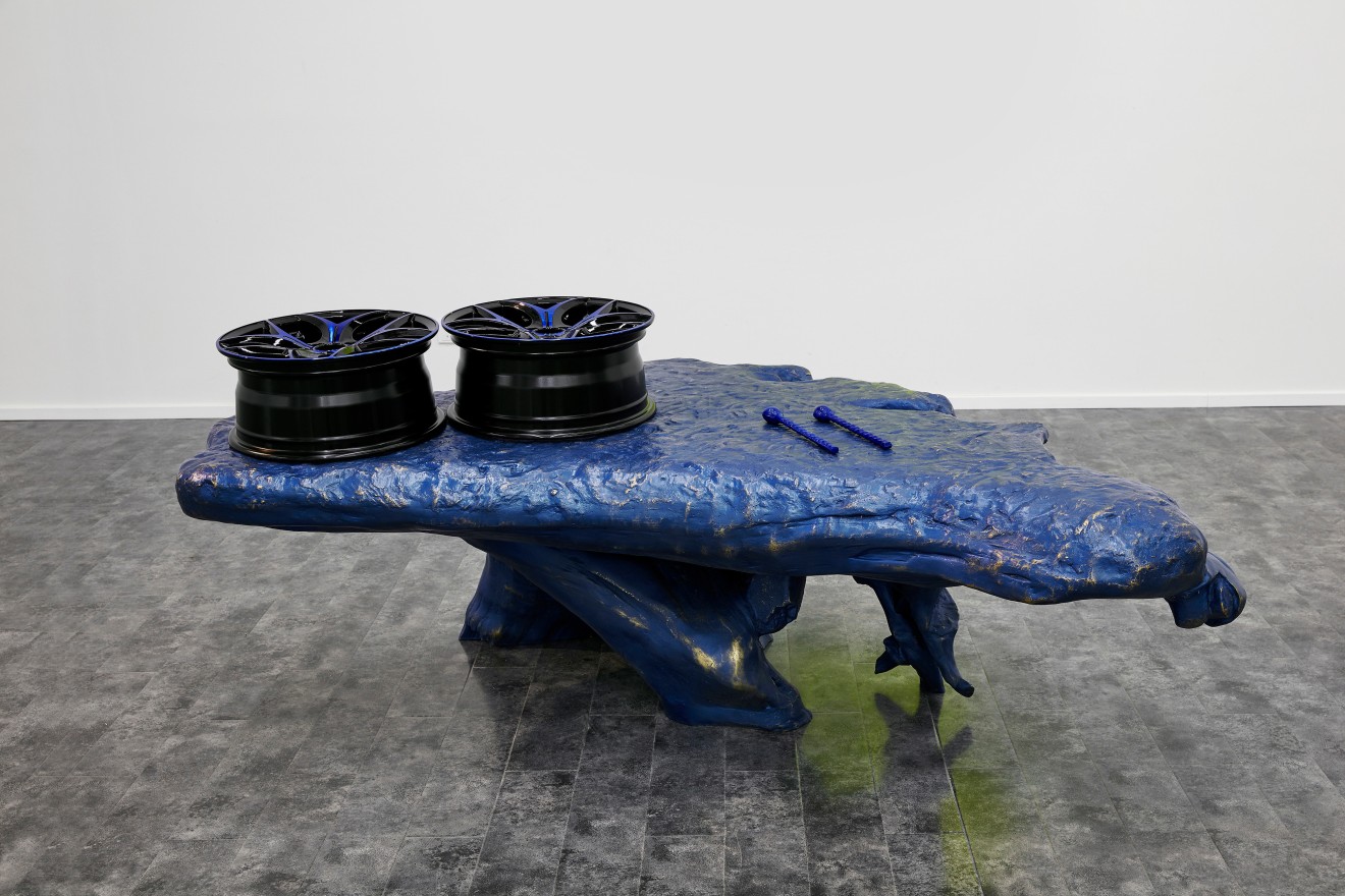 Guan Xiao, Blue Frog, 2015