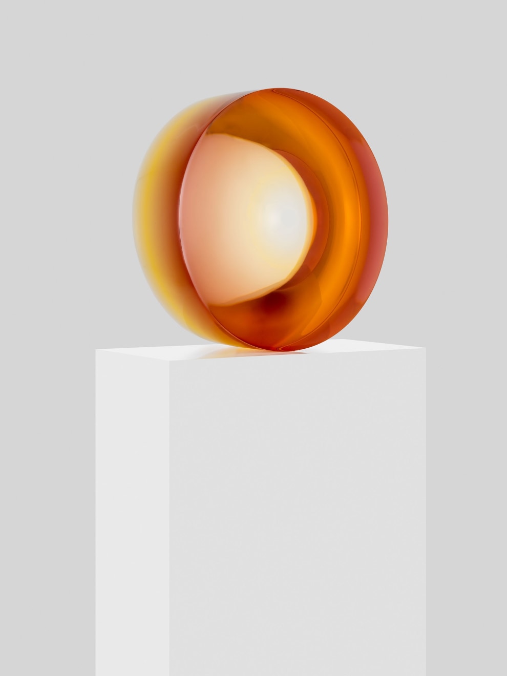 Fred Eversley, Untitled (parabolic lens), 2022