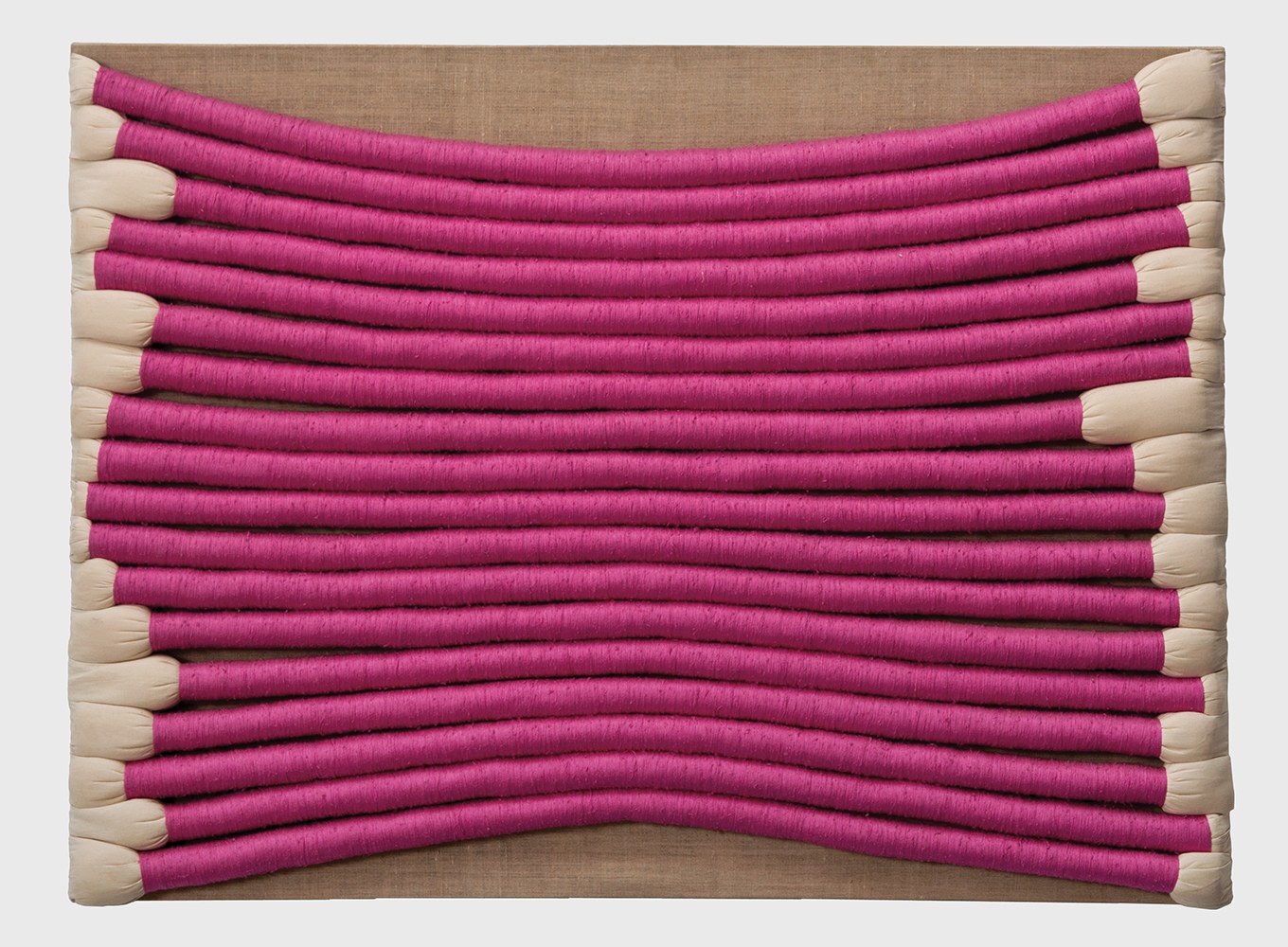 Sheila Hicks exhibits &quot;Free Threads&quot;
