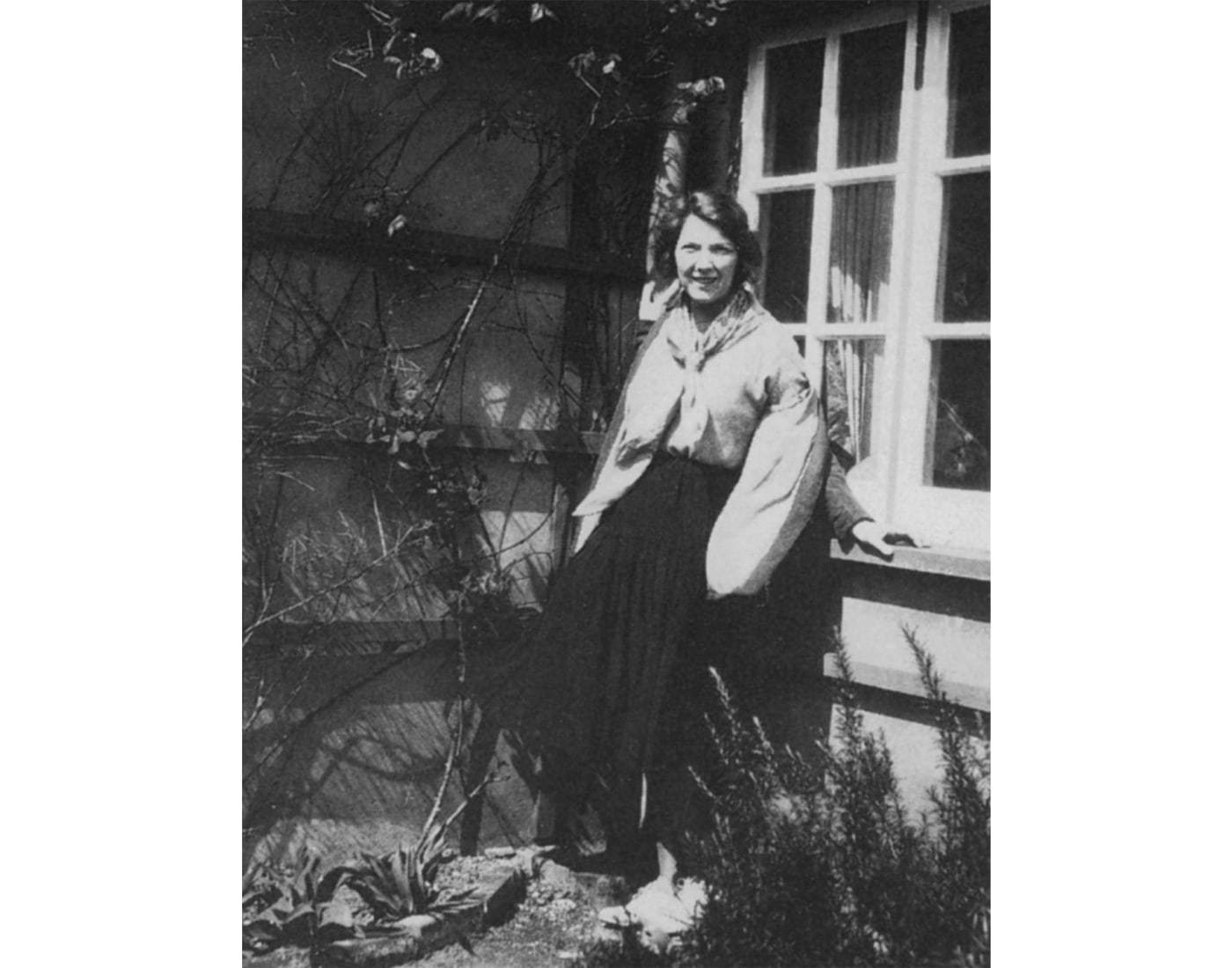 POSTURES: JEAN RHYS IN THE MODERN WORLD