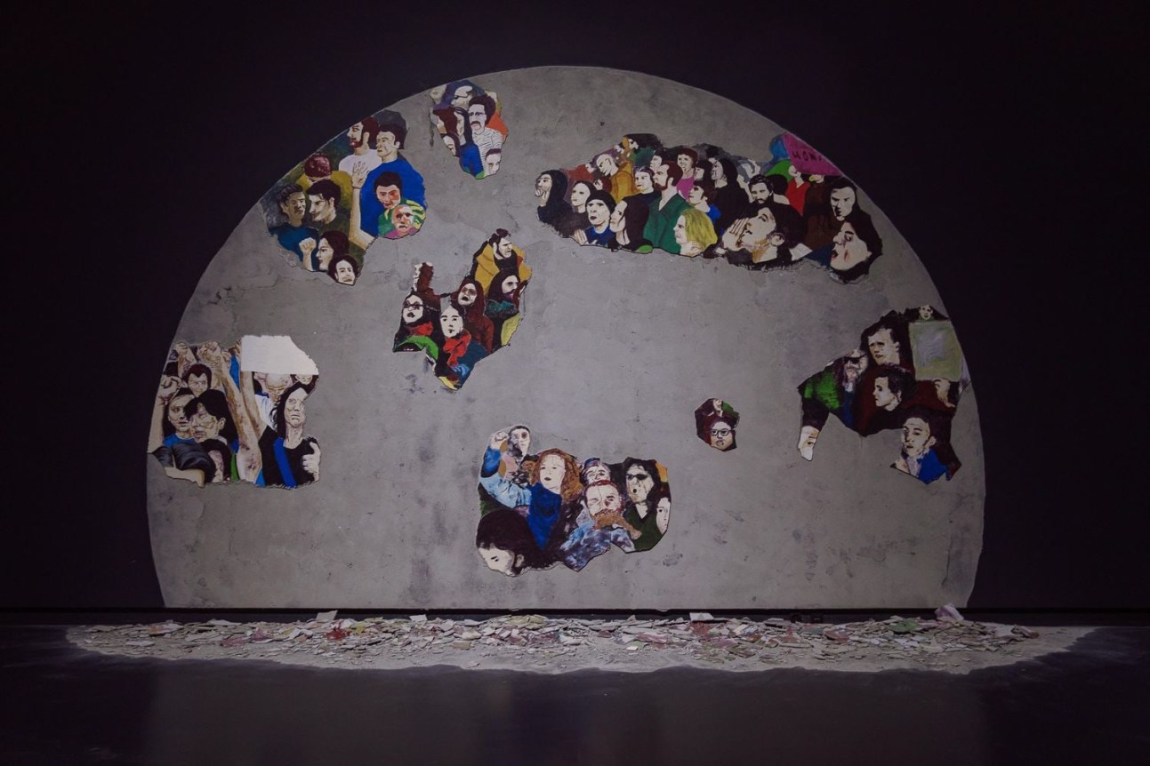 Crowd Fade, 2020. Fresco, dimensions variable. Installation view, 2020. "The Sun and the Set," BPS22, Charleroi, Belgium.