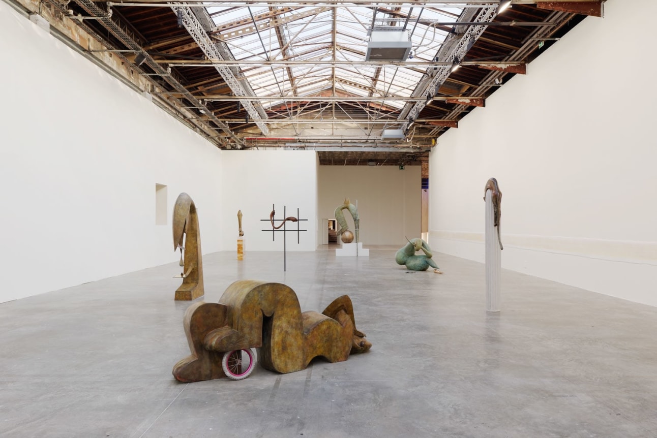 Days are Dogs. Installation view, 2017. Palais de Tokyo, Paris. Photo: Aurélien Mole.