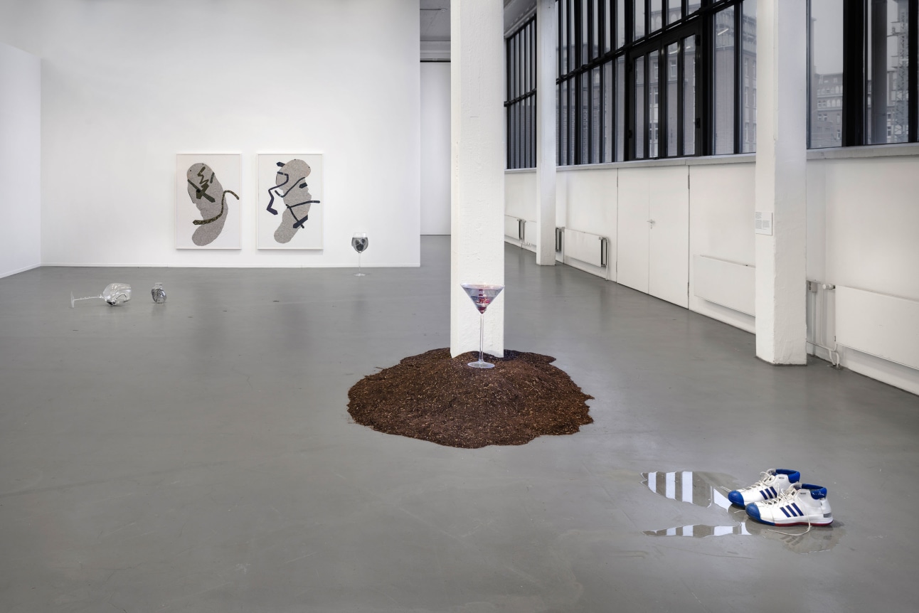 Nina Beier: Cash for Gold, installation view, 2015. Kunstverein Hamburg, Germany.