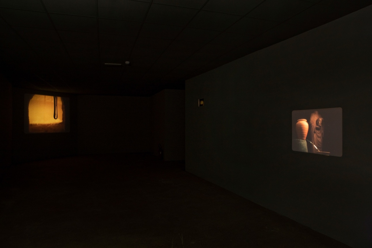 Jo&atilde;o Maria Gusm&atilde;o + Pedro Paiva, Experiments and Observations on Different Kinds of Air