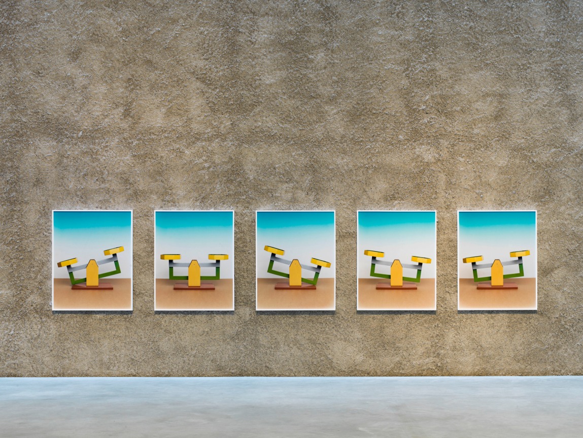 Annette Kelm  Found Object (Balance), 2016