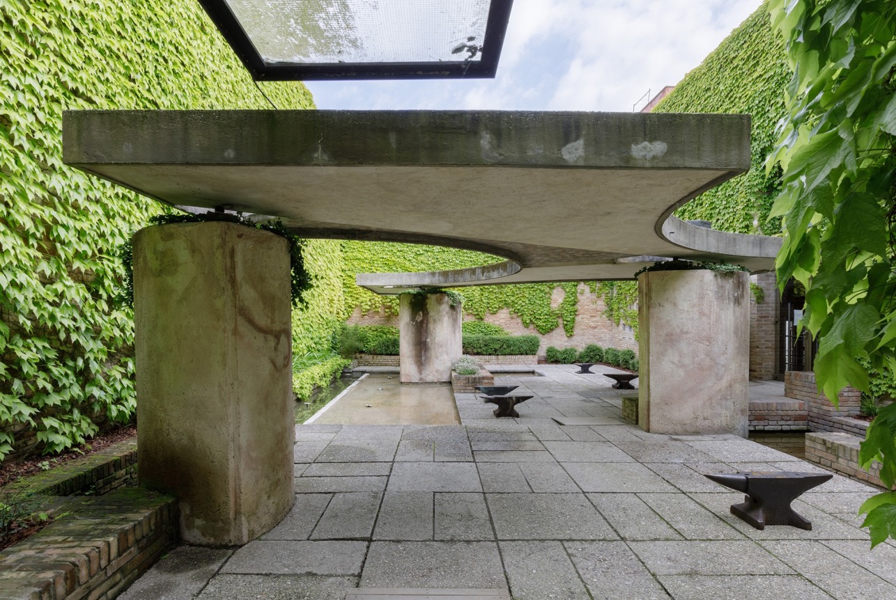 Michael E. Smith, Untitled, 2019