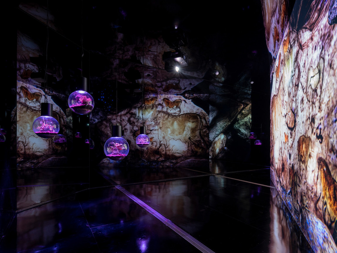 Hito Steyerl, A Sea of Data