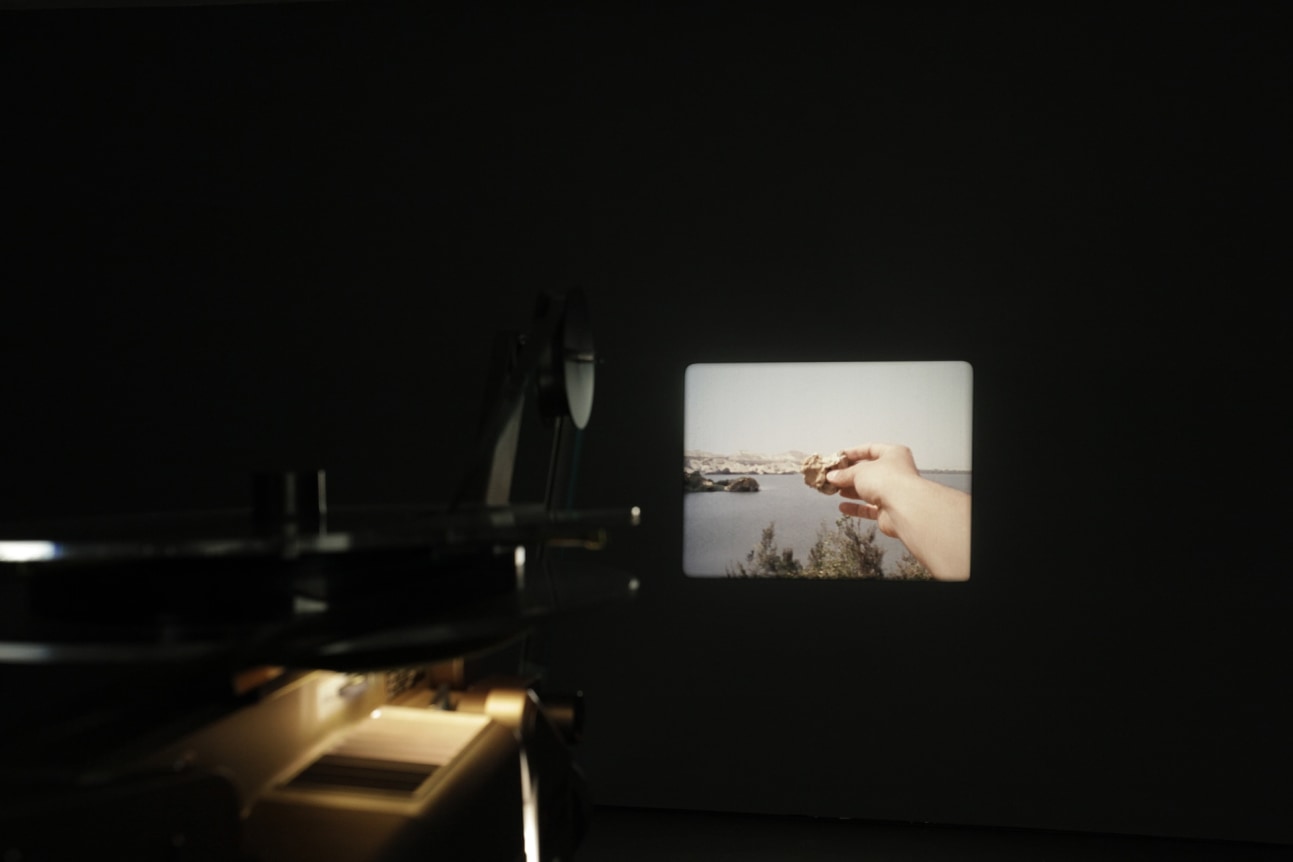 Jo&atilde;o Maria Gusm&atilde;o + Pedro Paiva, Tem gwef tem gwef dr rr rr&nbsp;