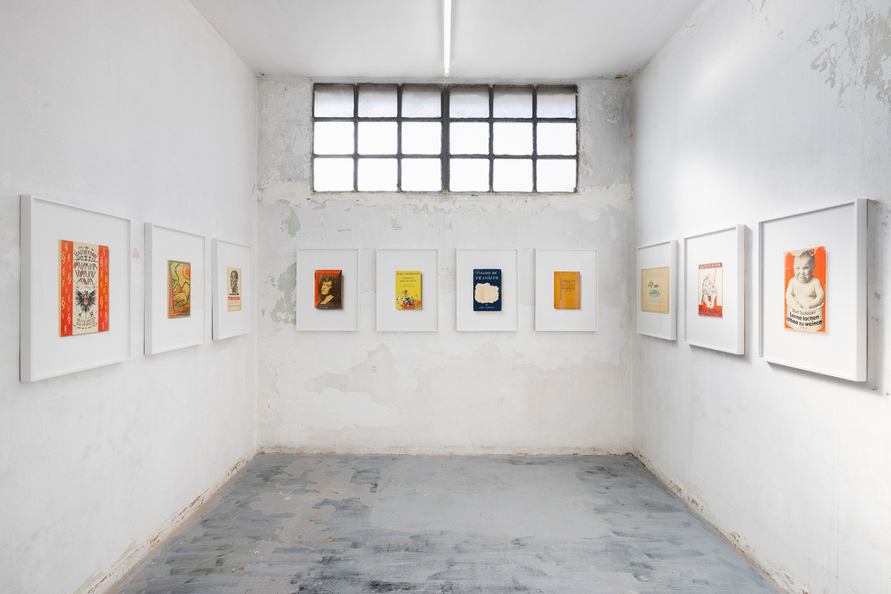 Annette Kelm, Die Bücher, September 16 - October 15, 2022, ICA Milano, Italy