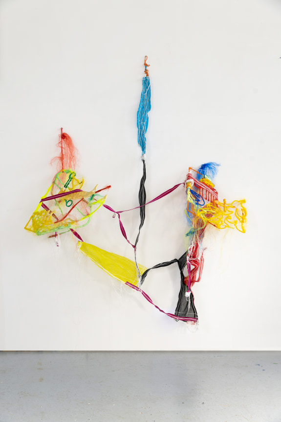 Julien Creuzet Our secrets back to back, our secrets in our romances. Many torments, many dreams, many hallucinations, many fantasies before we fall asleep: meta and universe, tail of the dolphinfish (Coryphaena or Mahi-Mahi) drawn in the coat of arms of the Barbados islands, meta and universe, part of the ammonium nitrate molecule, fertilizer, meta and universe, leaves of Neurolaena lobata, «Herbe à pic» in the West Indies, known as a traditional treatment for wounds and infections, and used since 2020 against SarsCov2. Many torments, many dreams, many hallucinations, many fantasies before we fall asleep: meta and universe, sargassum baciferum, floating seaweed. Due to the increase in nitrates released by the Amazon, seaweed grow in large quantities in the Sargasso Sea and are then dropped off by the currents on the Caribbean beaches, meta and universe, part of 1956 american machine that produce ammonium nitrate, a fertilizer from the nitrogen in the air, meta and universe, head of one of the pink flamingo drawn in the coat of arms of the Turks and Caicos islands, meta and universe, last part of the ammonium nitrate formula., 2022