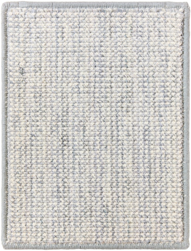 achilles sample in the cool grey colorway. it has a flat linear loop design