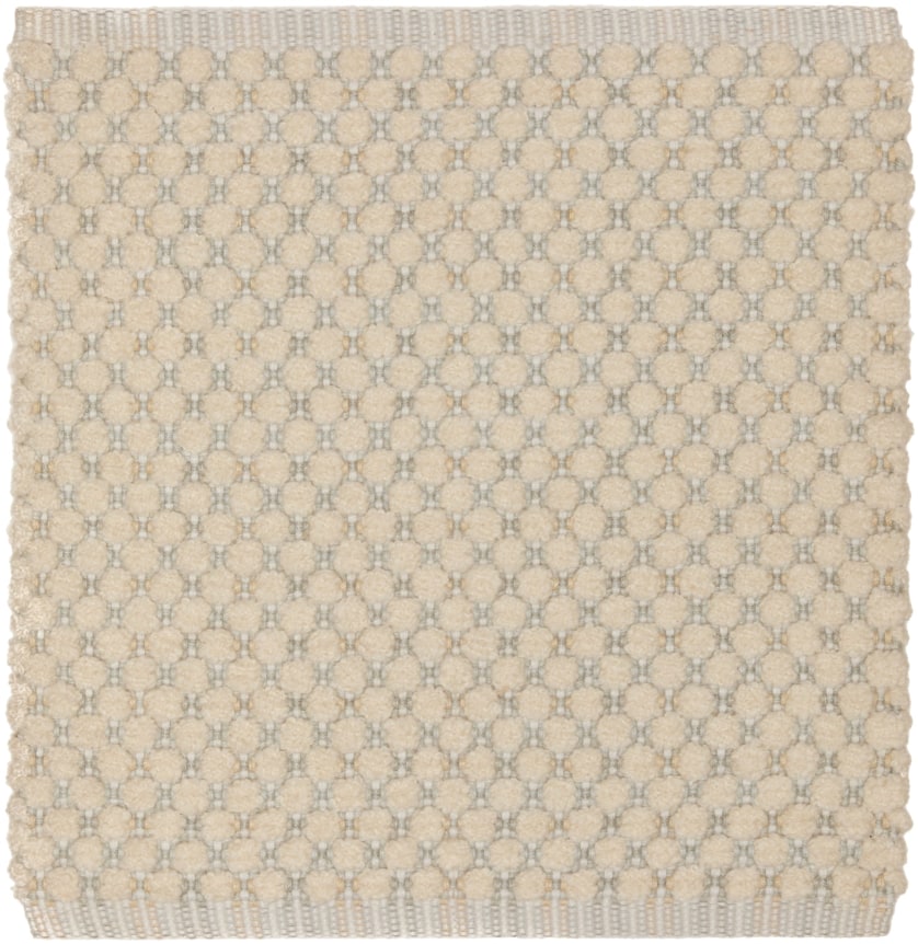 benedetta 2' x 2' flatweave sample in the grey white colorway. it has a chain link patttern