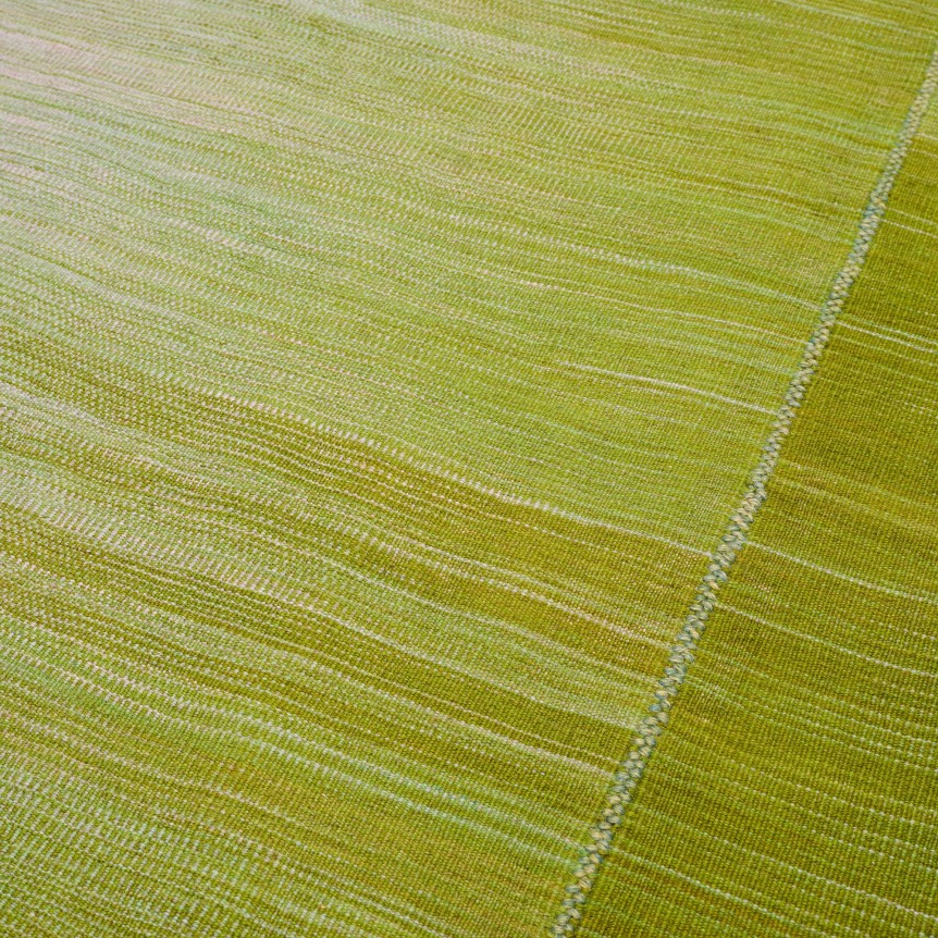 close up detail of the kia sar