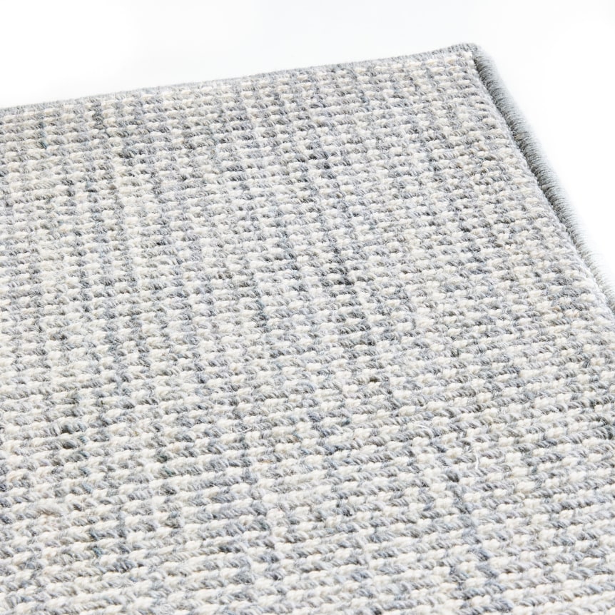 achilles detail. the loops have sparse threads of color