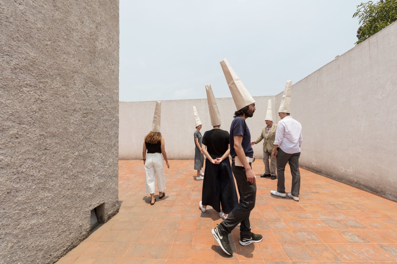 Franz Erhard Walther , Estancia FEMSA Casa Luis Barragán, Mexico City. 