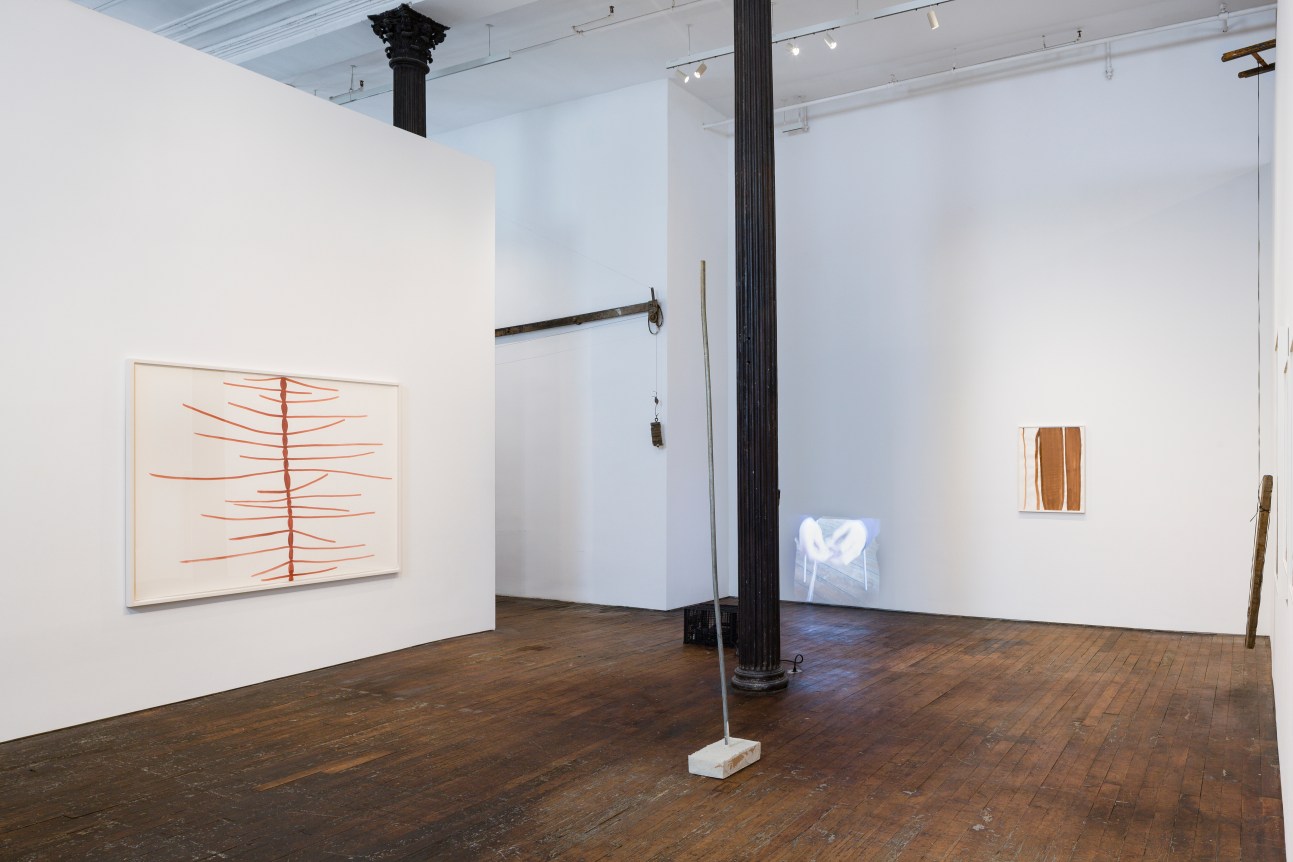 Silvia Bächli / Eric Hattan: between windows – installation view 8