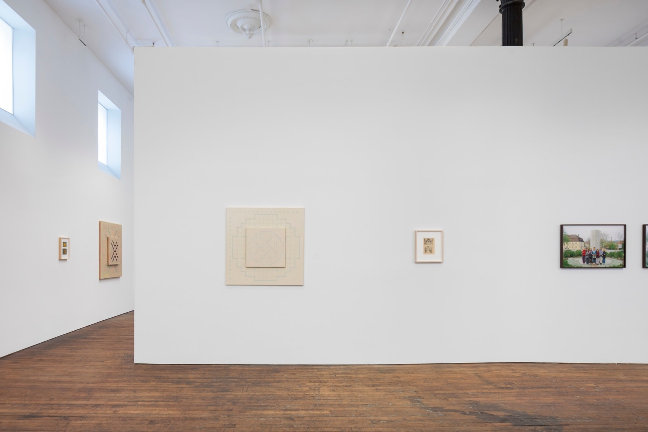 Roman Ondak: Waiting for Someone to Ring at My Door, installation view