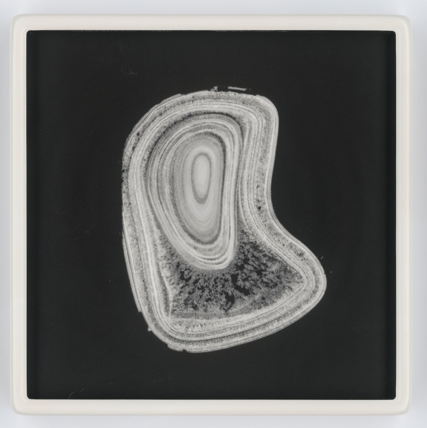 Perle_29, 2018 unique photolithograph and hand-blown crown glass