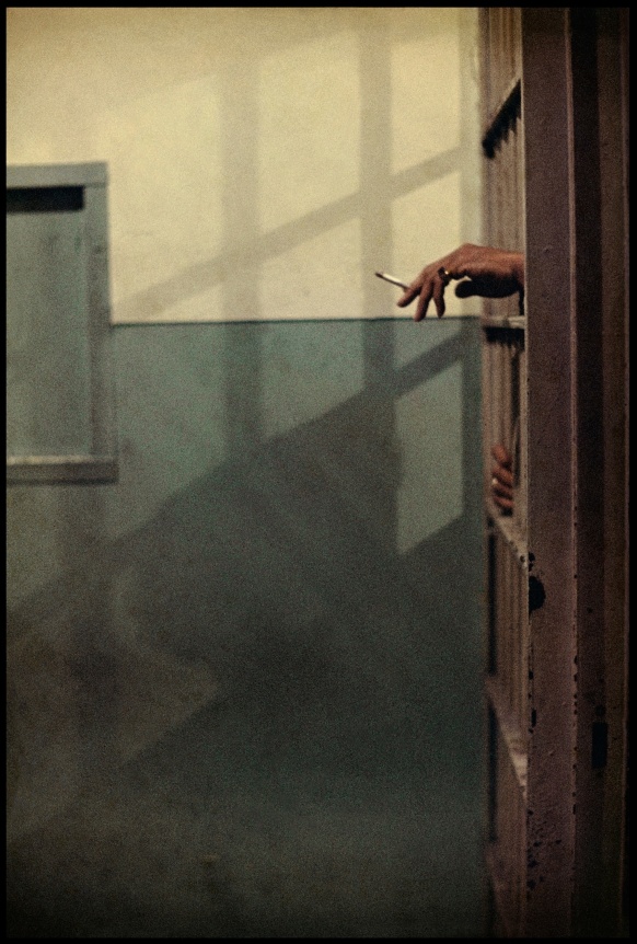 Gordon Parks.&nbsp;&nbsp;Untitled, Chicago, Illinois, 1957.&nbsp; Archival pigment print, 16 x 20 inches.&nbsp; Edition 1/15.&nbsp;&nbsp;