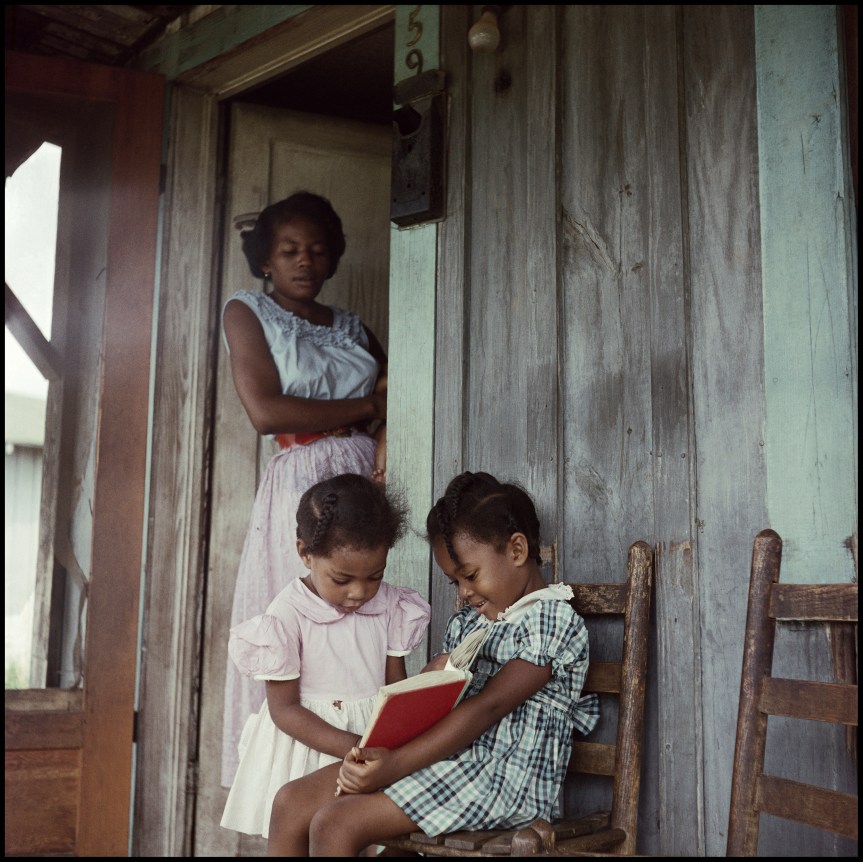 Untitled, Mobile, Alabama,&nbsp;1956.&nbsp; Archival pigment print, 16 x 20 inches.&nbsp; Edition 2/15.&nbsp;&nbsp;