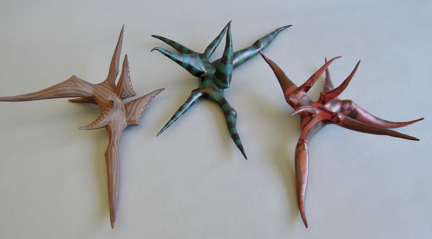 Chris Garofalo.&nbsp;tanssipuu, 2020. Underglazed stoneware,&nbsp;12 x 9 x 4 inches.&nbsp;