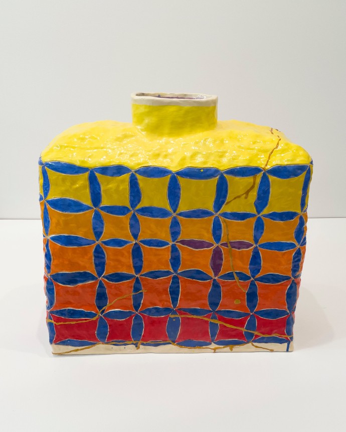 Wabi-sabi Skinny Square,&nbsp;2021, Glazed ceramic and gold resin