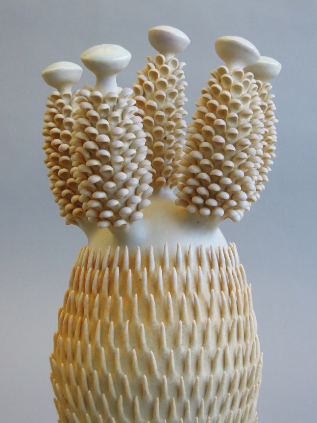 Chris Garofalo, sagte pynappel kaktus, 2017, Glazed porcelain