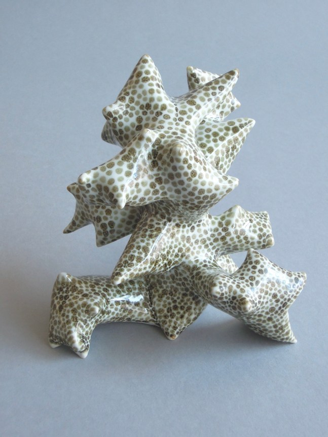 Chris Garofalo, cogumelos de liquen lustroso, 2017, Glazed porcelain