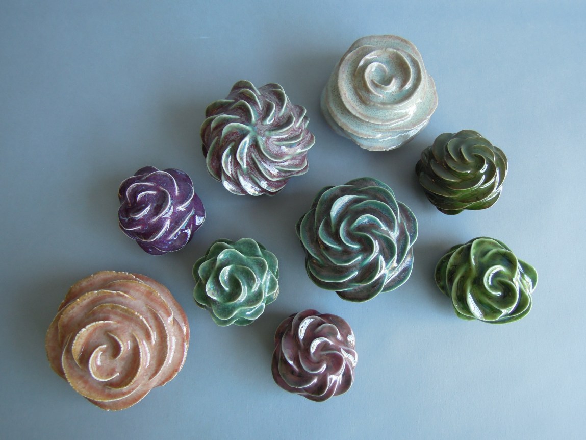 Chris Garofalo.&nbsp;strobilus rosaceae, 2020. Glazed porcelain, 4 x 3 x 2 inches, each.&nbsp;