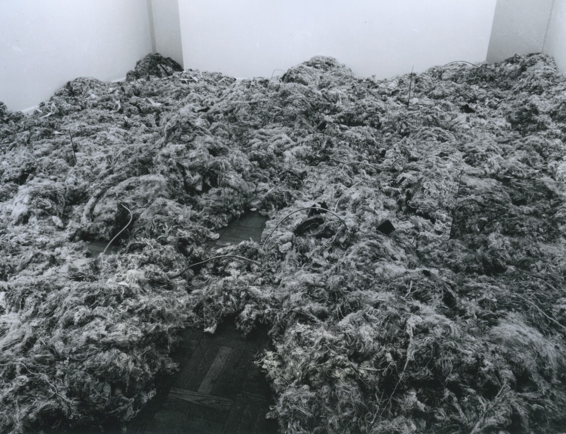 Installation view, Robert Morris, 4 EAST 77