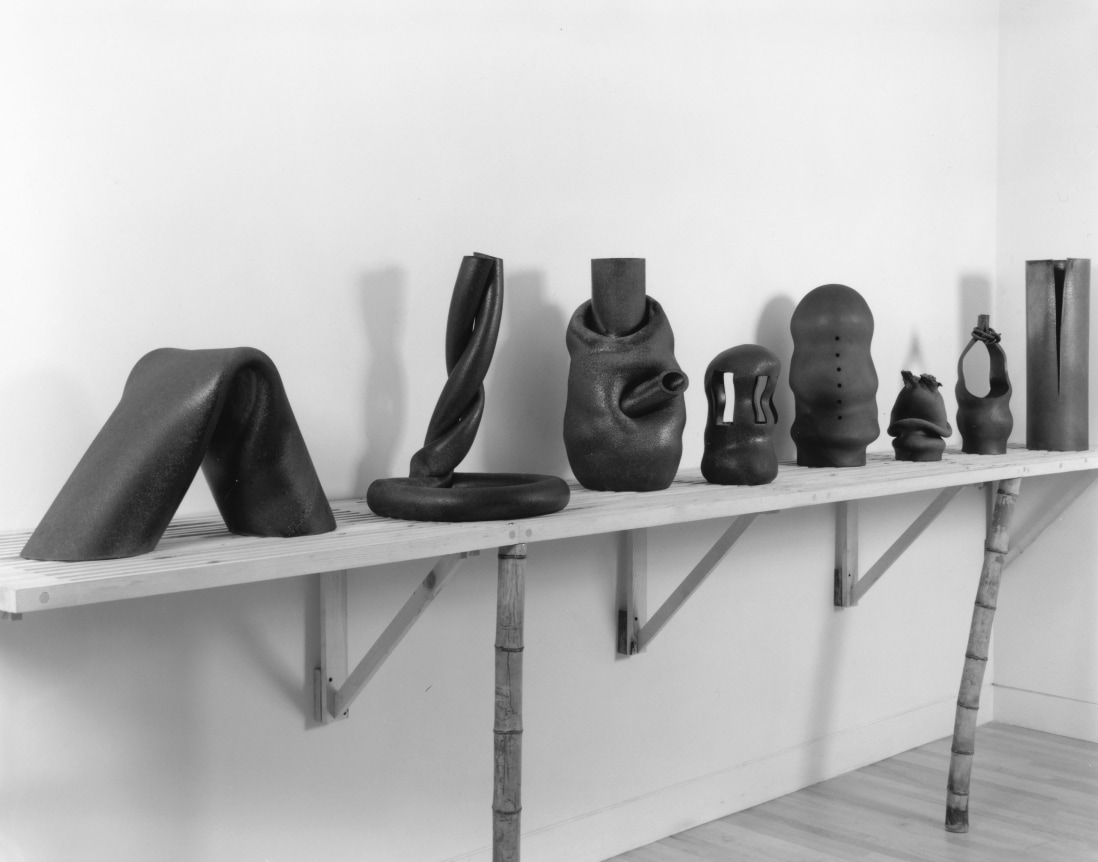 Installation view, Hiroshi Teshigahara: Echizen Ware, 65 THOMPSON