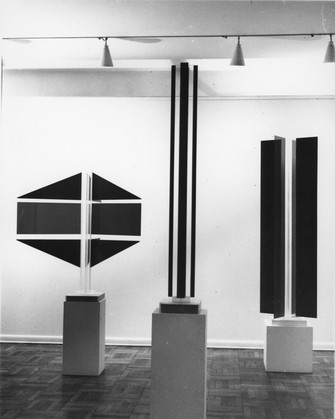 Installation view, Nassos Daphnis, 4 EAST 77