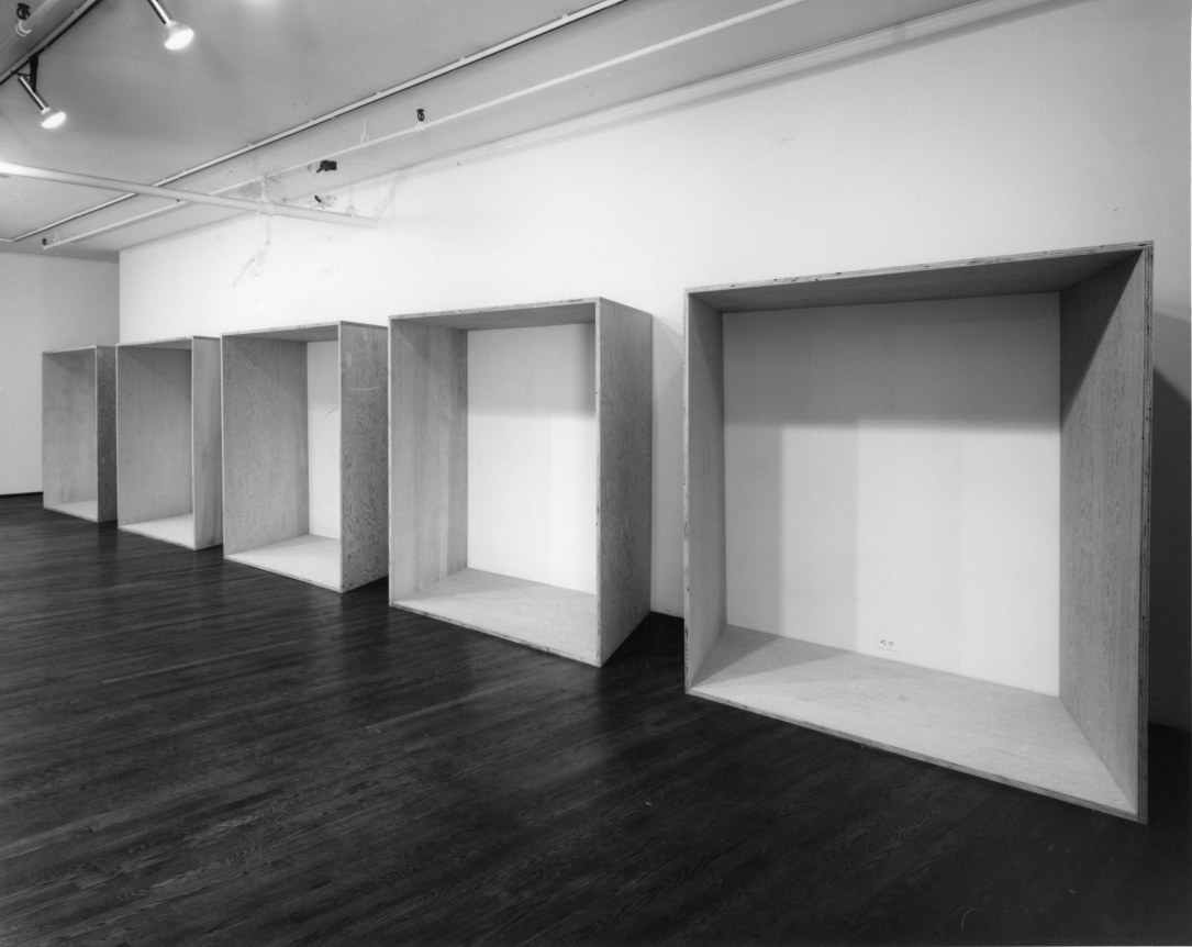 Installation view, Donald Judd / Richard Serra, 420 WEST BROADWAY