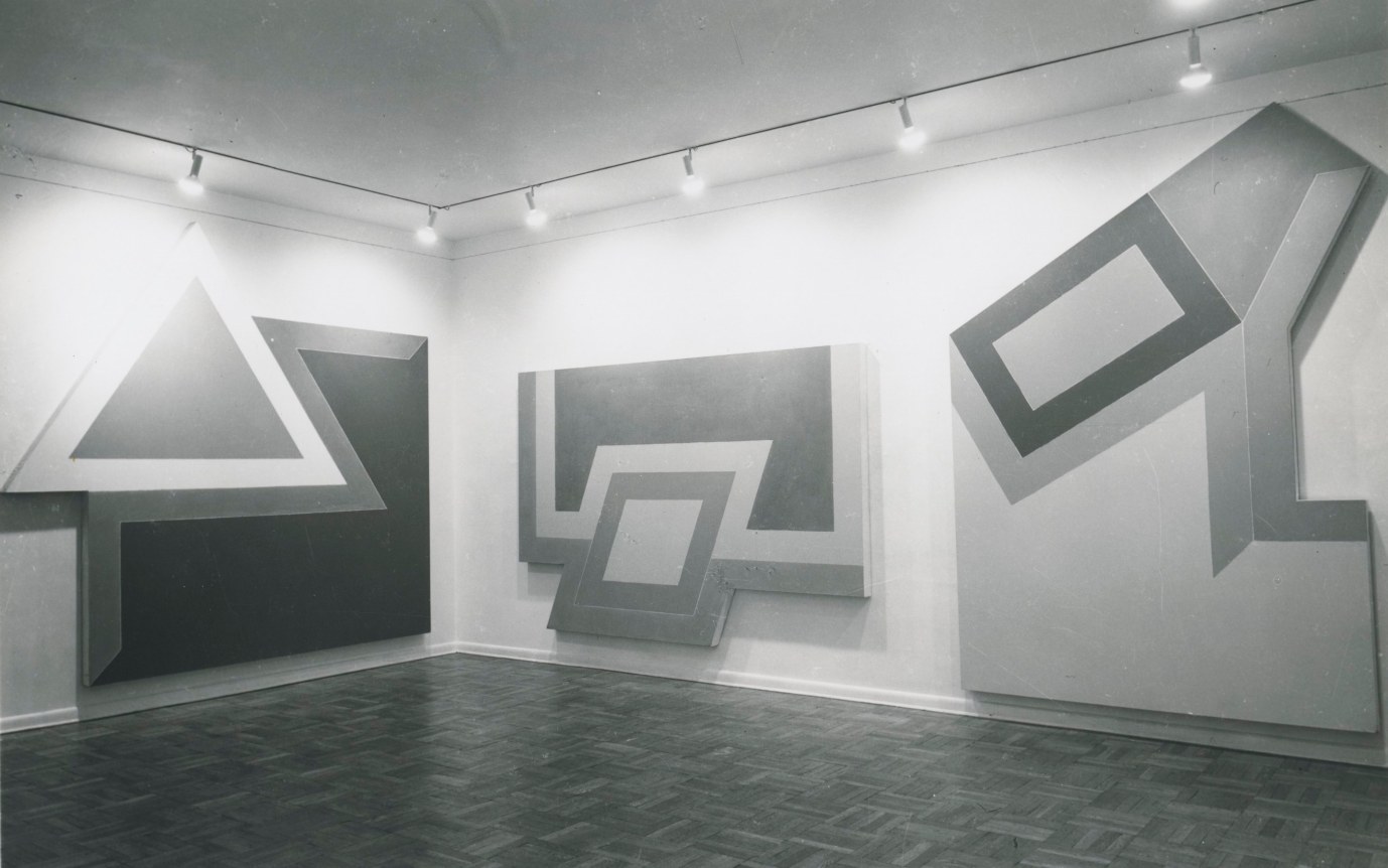 Installation view, Frank Stella, 4 EAST 77