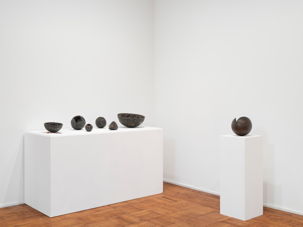 This is an image of an installation view of works by Ruth Vollmer at Tilton Gallery in 2025.