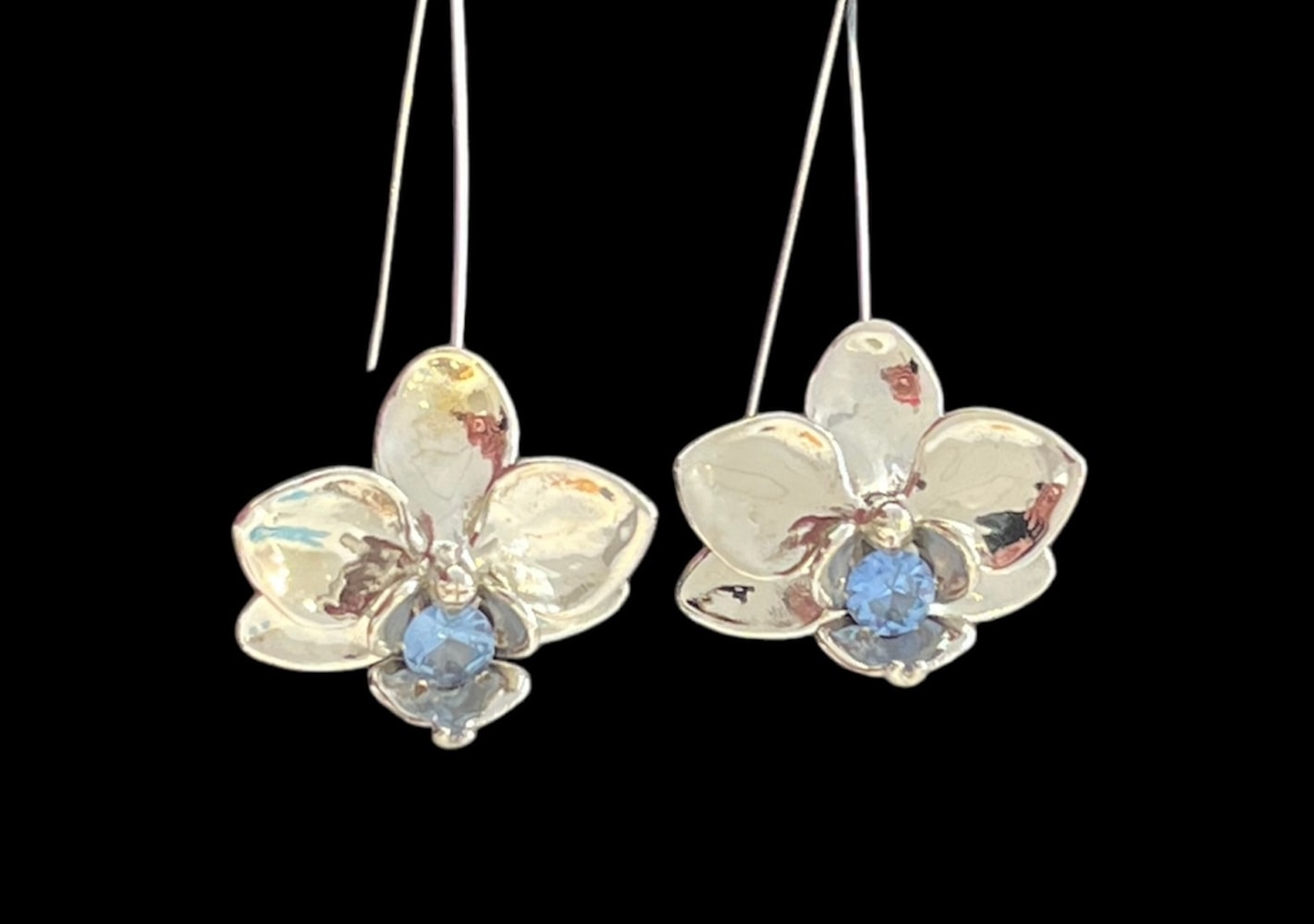 Tavia Atelier x Kristina Larson, Orchid Drop Earrings with Sterling Silver and Lab grown Aquamarine, 2024