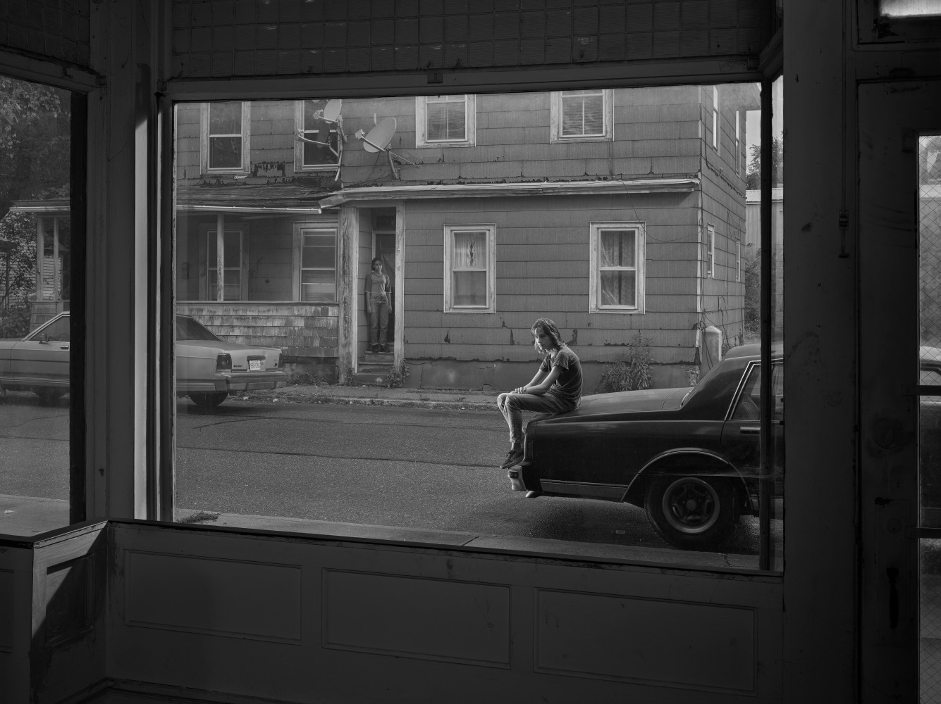 Gregory Crewdson, THE STOREFRONT WINDOW, 2021-2022, digital pigment print, 34 1/2 x 46 inches