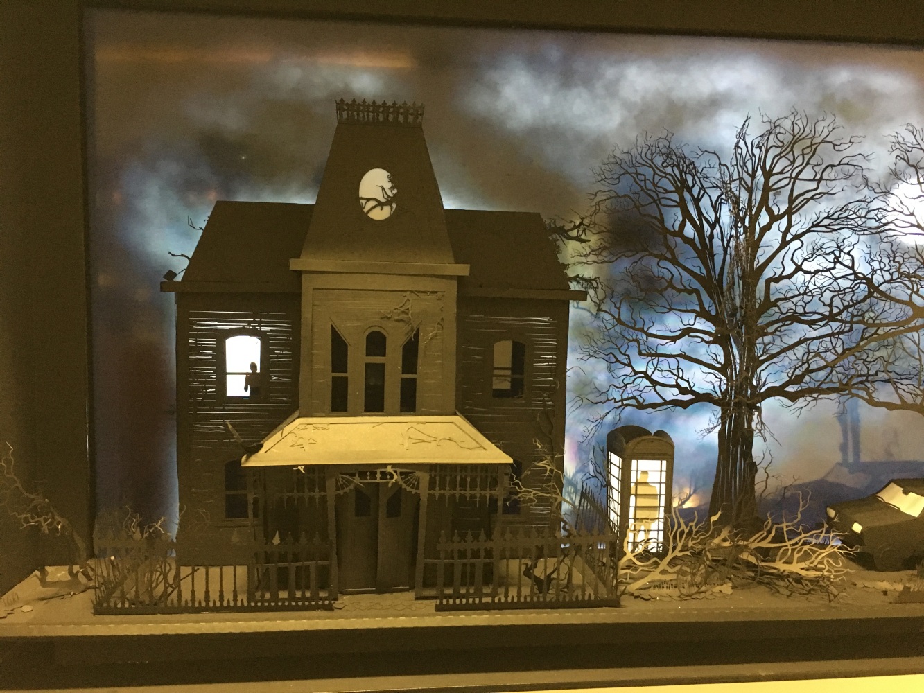 Davy &amp;amp; Kristin McGuire, Noir Psyche