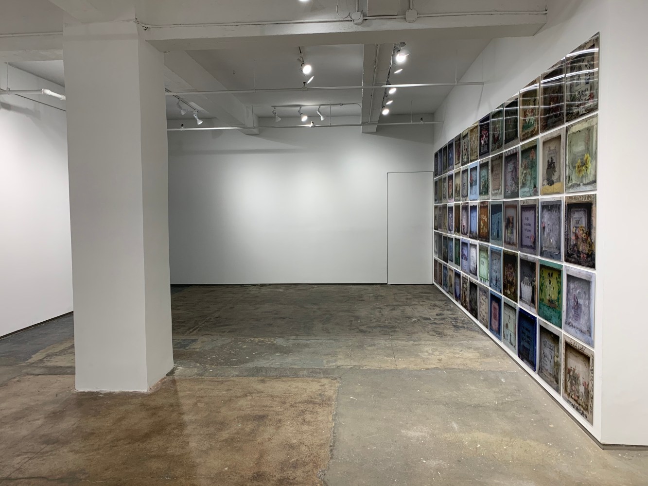 Juan Manuel Echavarría Réquiem NN, 2006-2013. Installation view.