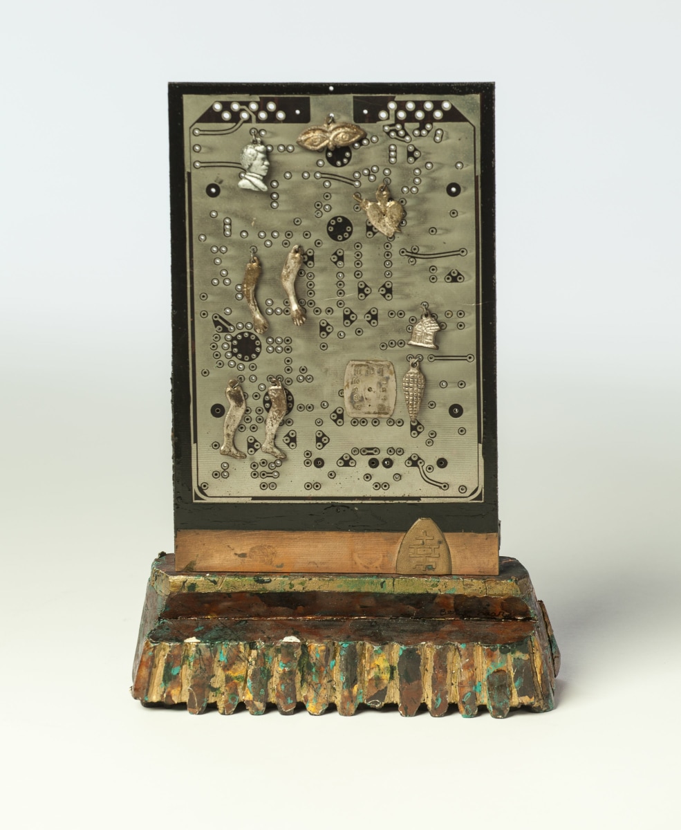 Betye Saar Guardian of Desires, 1988 (verso) Mixed media assemblage 10.75 x 7.25 x 2.75 in (27.3 x 18.4 x 7.0 cm) Tia Collection